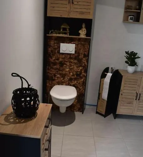 Rdc Au Cœur Du Village Appartement *